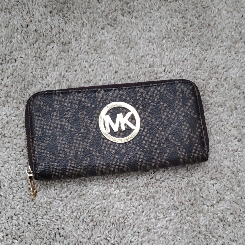 Brown and Gold Replica Key Card Holder